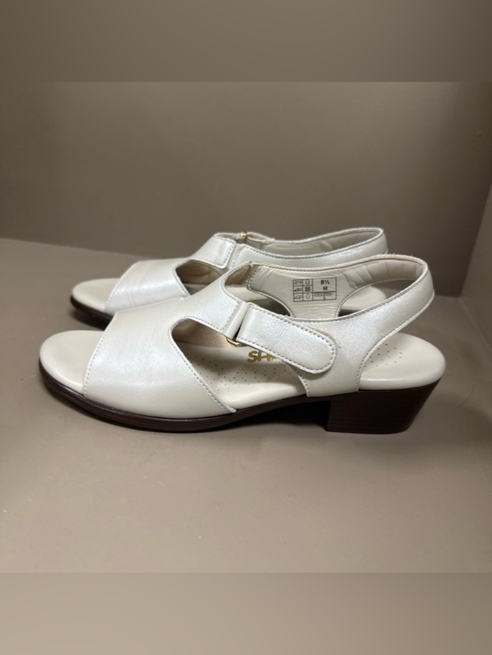 SAS Womens Suntimer Tripad Comfort Pearl Bone Hook & Loop Dressy Sandals